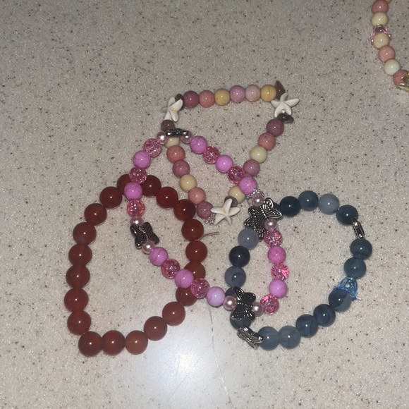 Bracelets - Picture 4 of 8